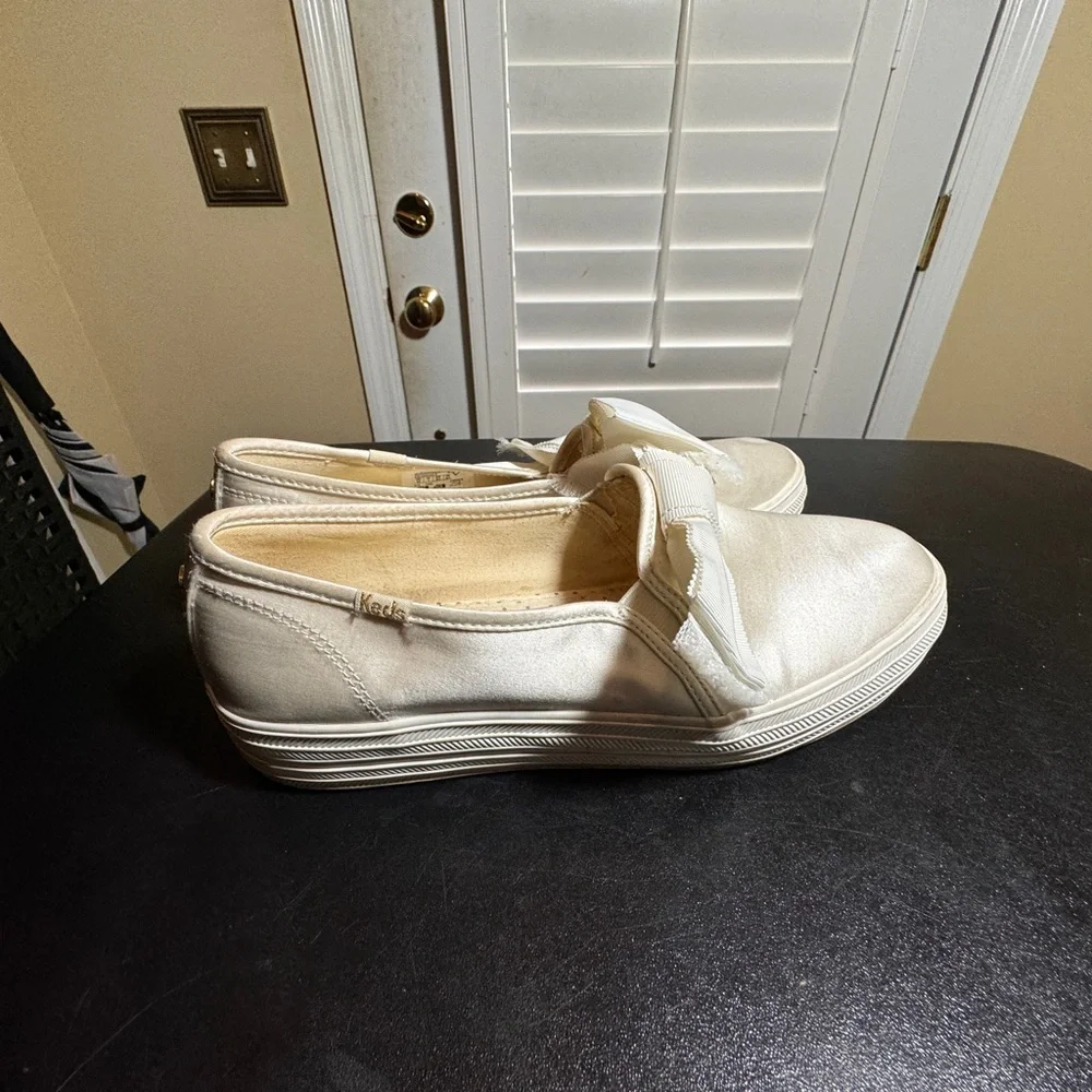 Kate Spade  ked’s satin bow slip on sneakers 9.5